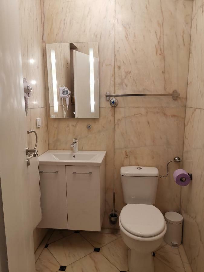 Wellness Appartement Düsseldorf Exteriör bild