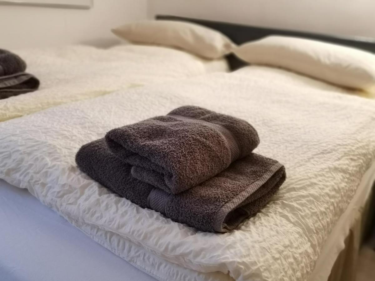Wellness Appartement Düsseldorf Exteriör bild