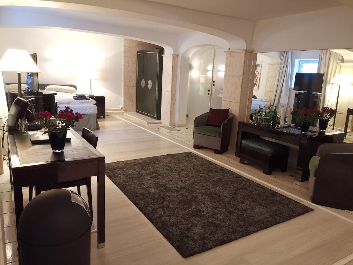 Wellness Appartement Düsseldorf Exteriör bild