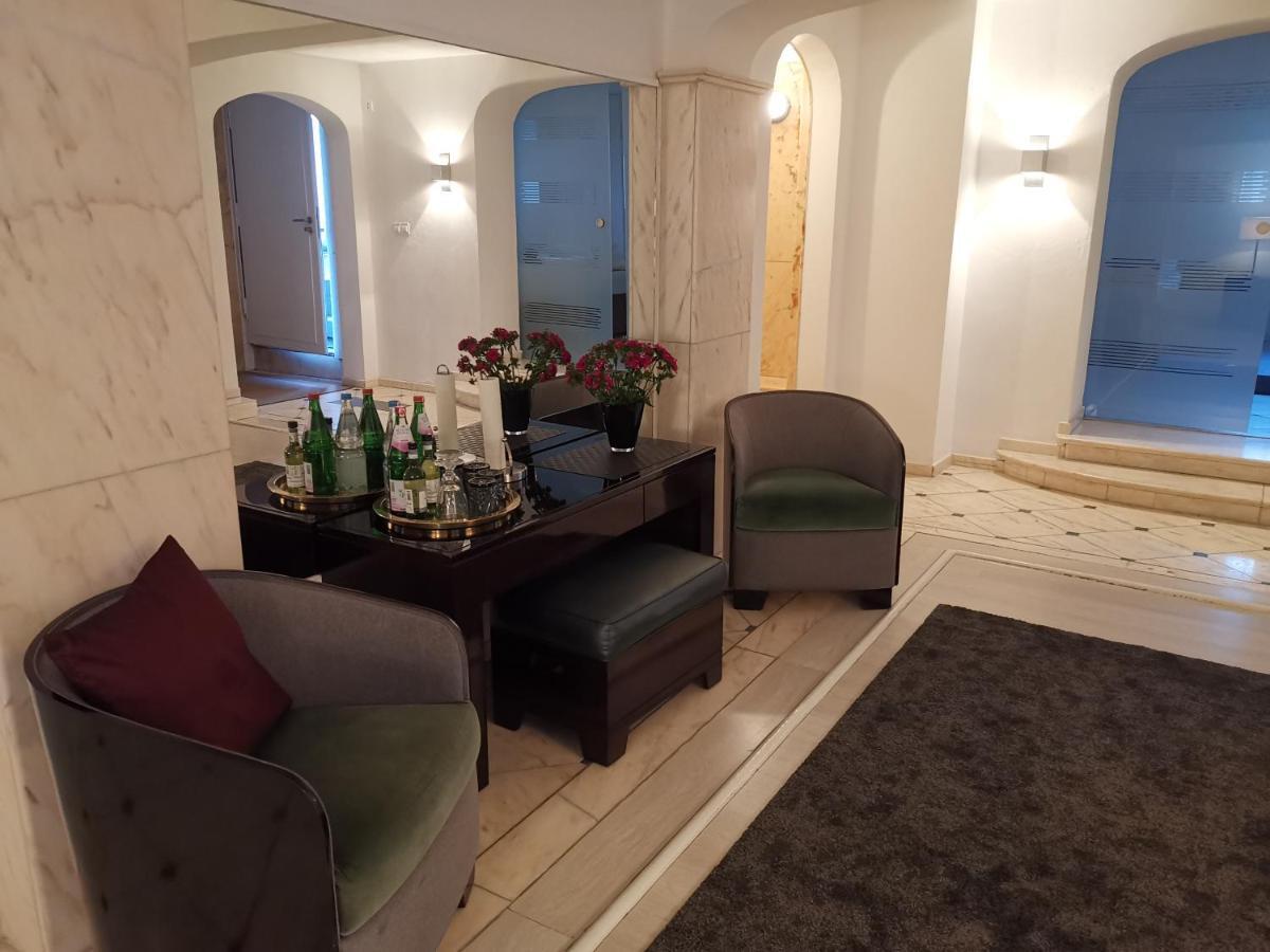 Wellness Appartement Düsseldorf Exteriör bild
