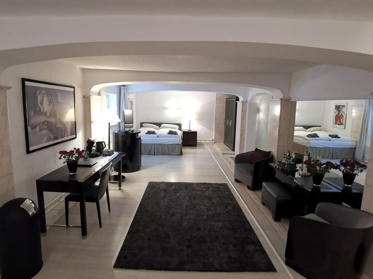 Wellness Appartement Düsseldorf Exteriör bild