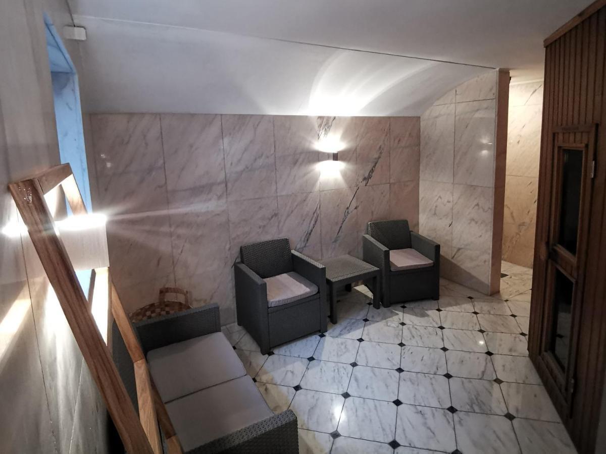 Wellness Appartement Düsseldorf Exteriör bild